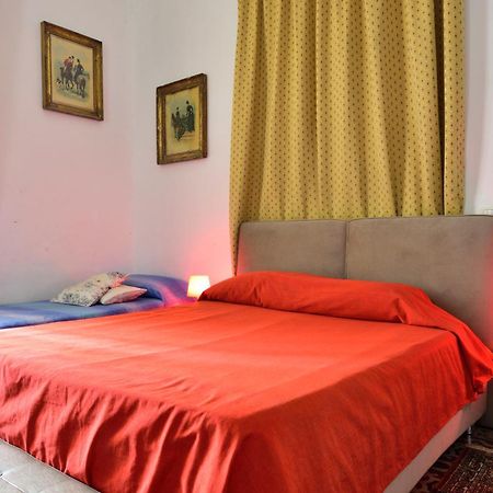A Casa Di Laura Bed & Breakfast Catania Bagian luar foto