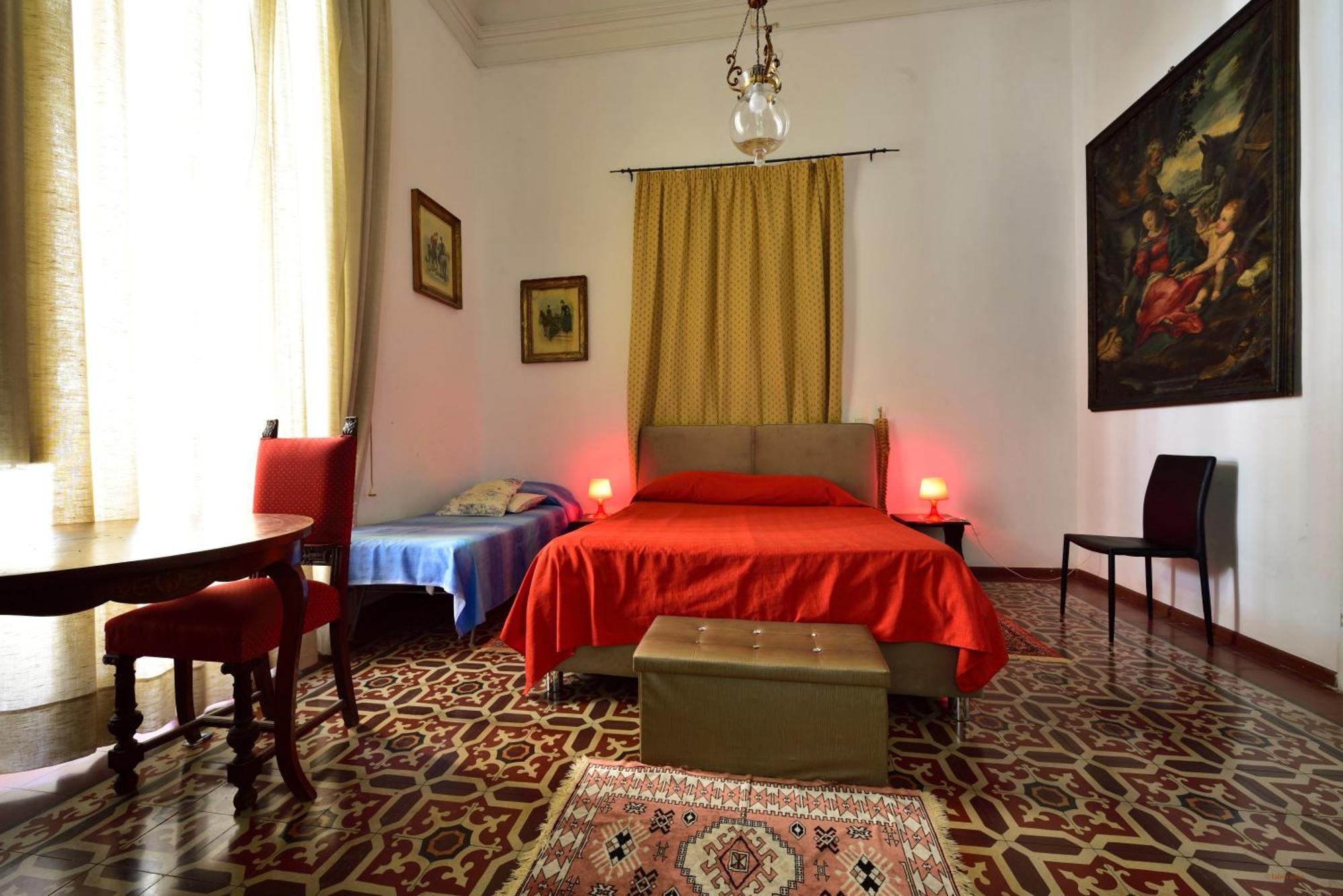 A Casa Di Laura Bed & Breakfast Catania Bagian luar foto